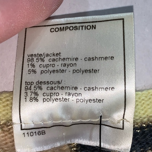 CHANEL size 40 cashmere tank top CRUISE 2001 - Picture 5 of 11